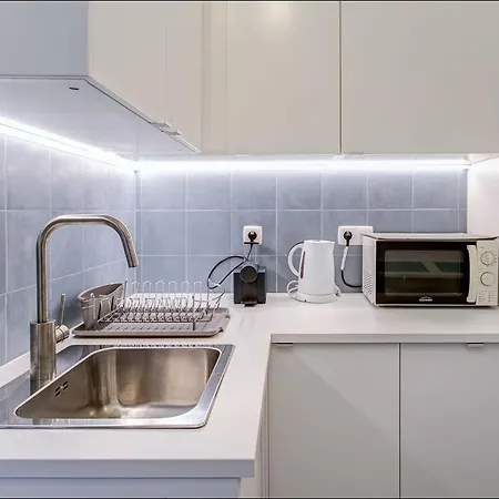 Zaire Retreat Apartment-3